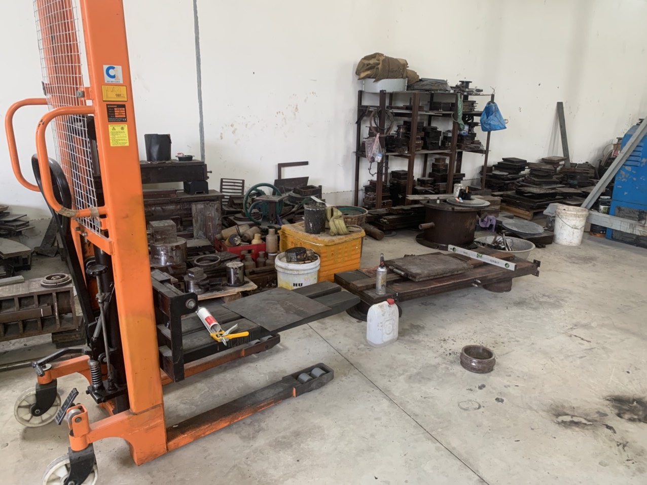 Hand pallet truck